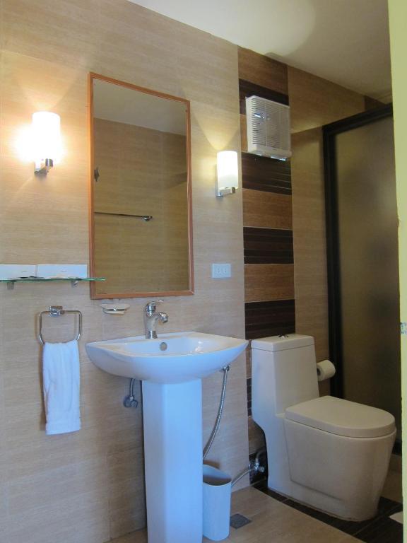 Tugawe Cove Resort Colongcocon Esterno foto