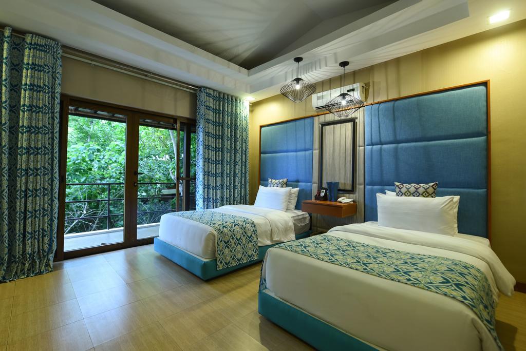 Tugawe Cove Resort Colongcocon Esterno foto