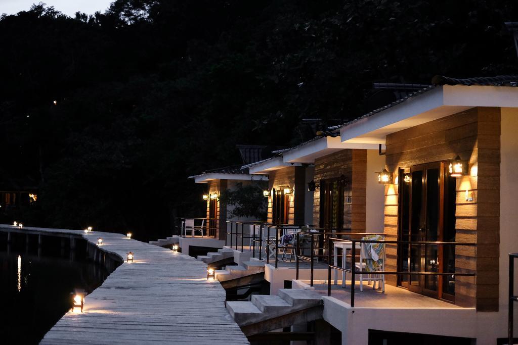 Tugawe Cove Resort Colongcocon Esterno foto