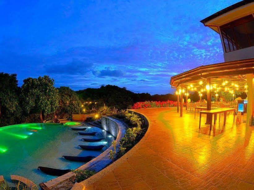 Tugawe Cove Resort Colongcocon Esterno foto