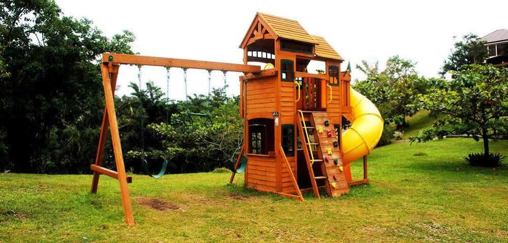 Tugawe Cove Resort Colongcocon Esterno foto